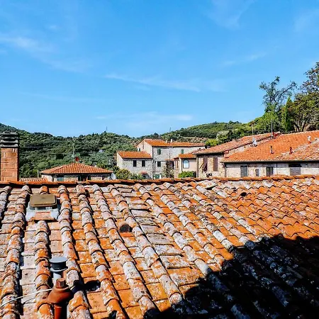 Sui Tetti Del Borgo Antico Apartment Suvereto